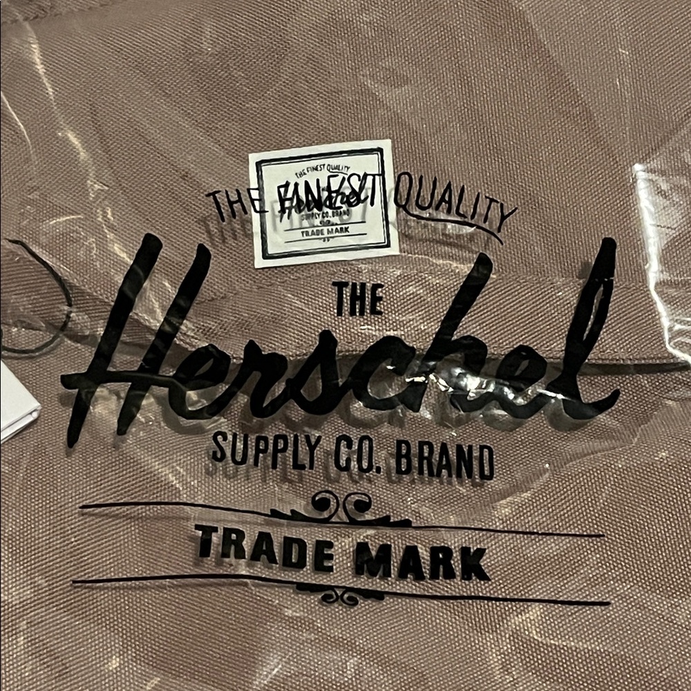 Herschel Supply Company Mica Shoulder Tote - NWT - Picture 2 of 5